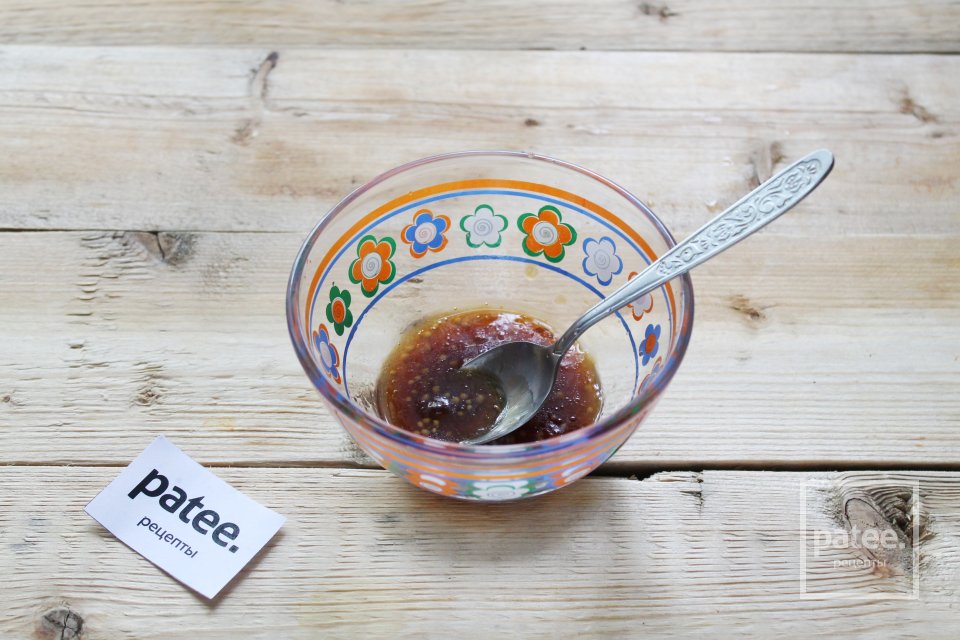 Теплый салат с молодым картофелем и лисичками - Шаг 11