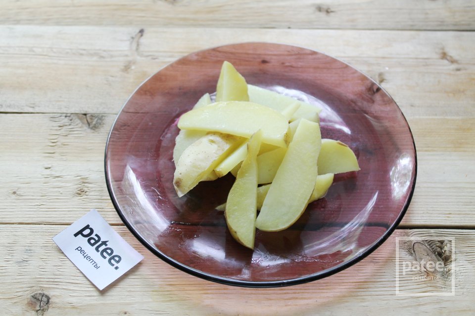 Теплый салат с молодым картофелем и лисичками - Шаг 12