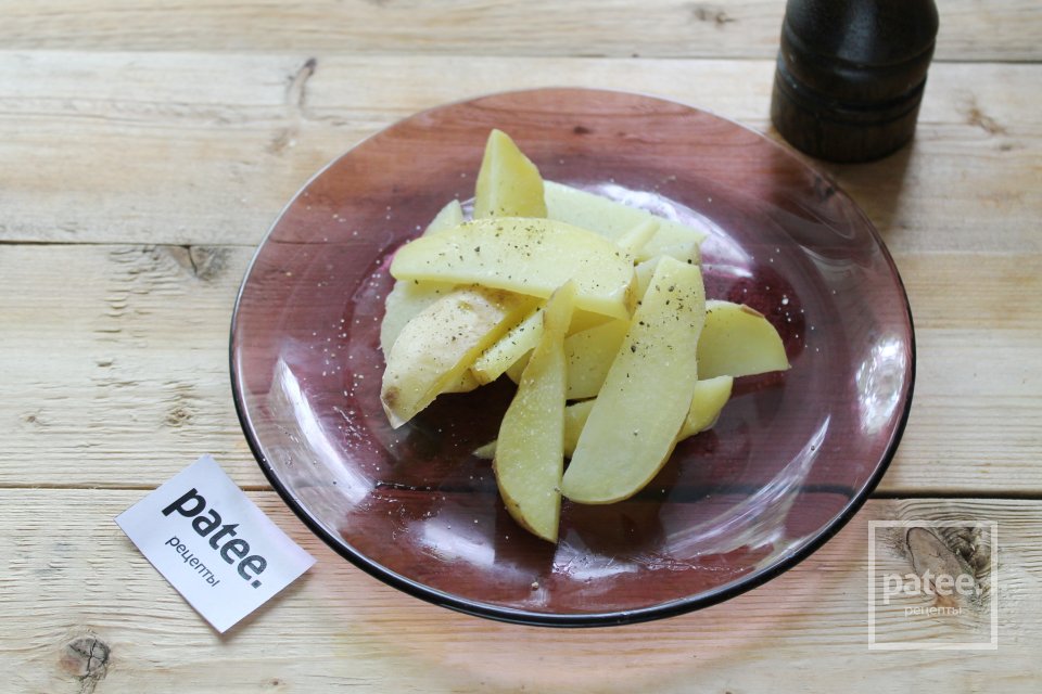 Теплый салат с молодым картофелем и лисичками - Шаг 13