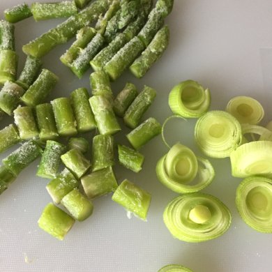 Ризотто со спаржей - Шаг 1