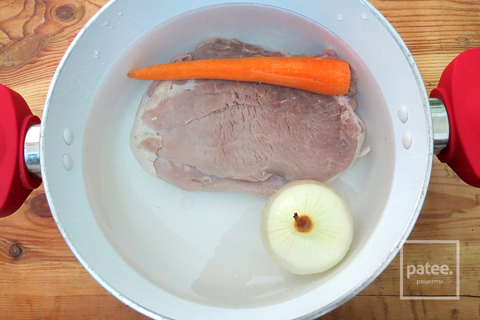 Блины со свининой и сыром - Шаг 2