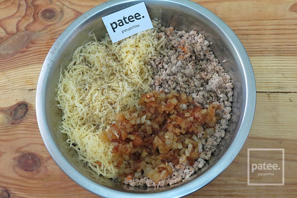 Блины со свининой и сыром - Шаг 10