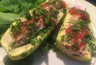 Запечённые лодочки с овощами и фаршем ПП