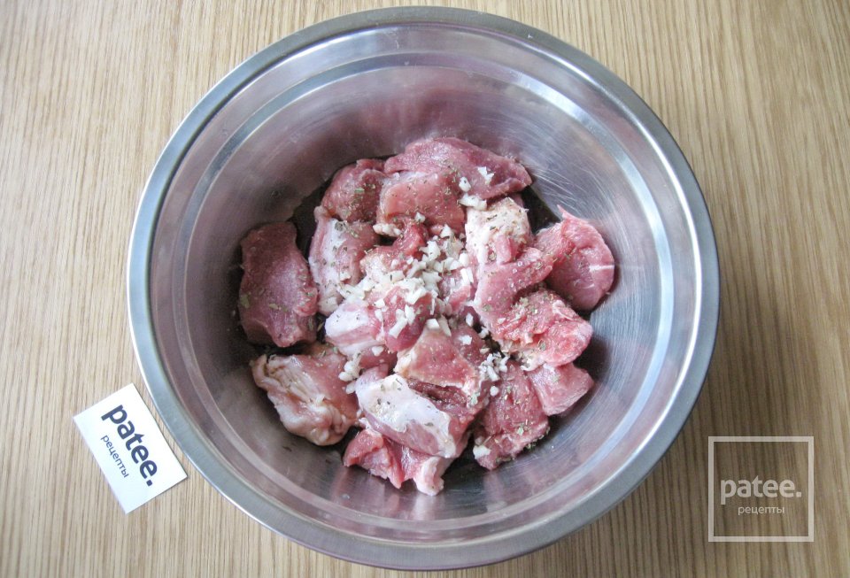 Жаркое из свинины с картофелем в духовке - Шаг 5