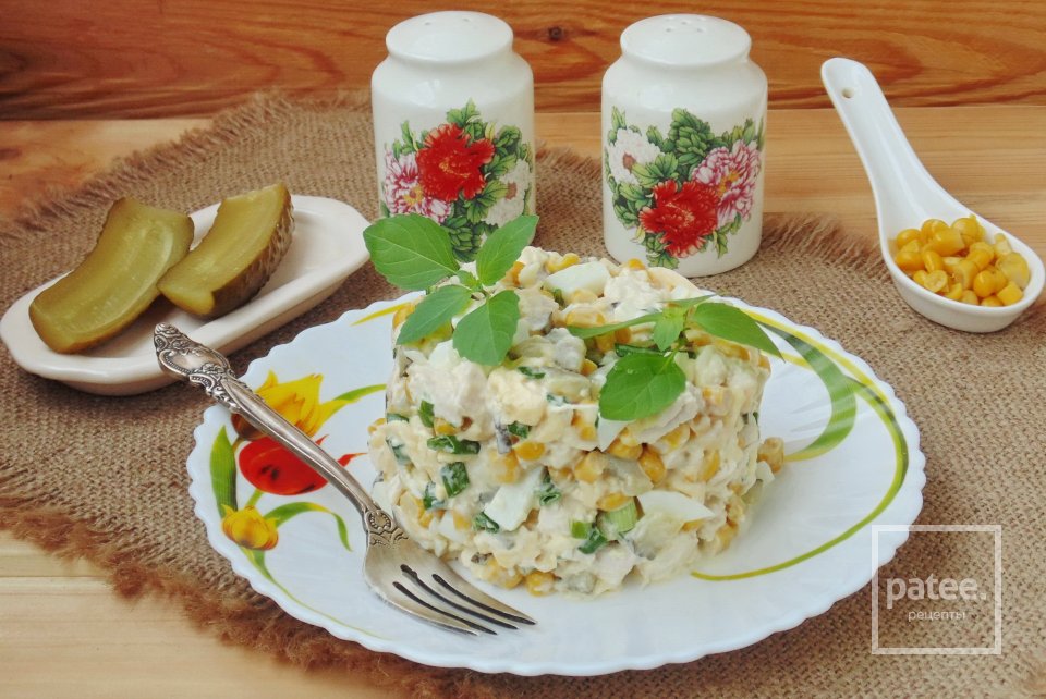 Куриный салат с кукурузой и маринованными огурцами - Шаг 14
