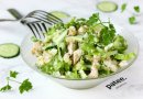 Салат с курицей и огурцом