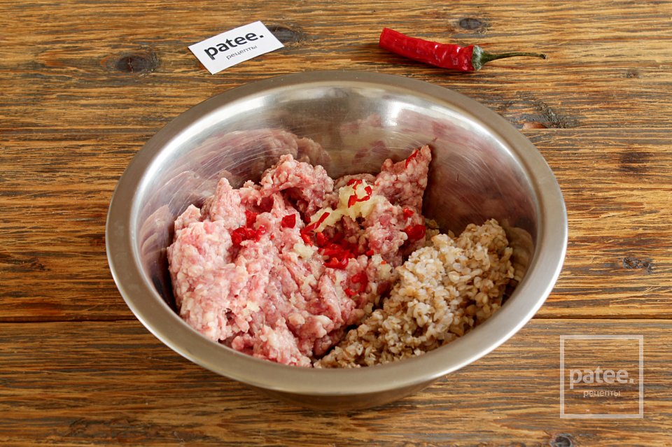 Котлеты из мясного фарша с гречкой - Шаг 5