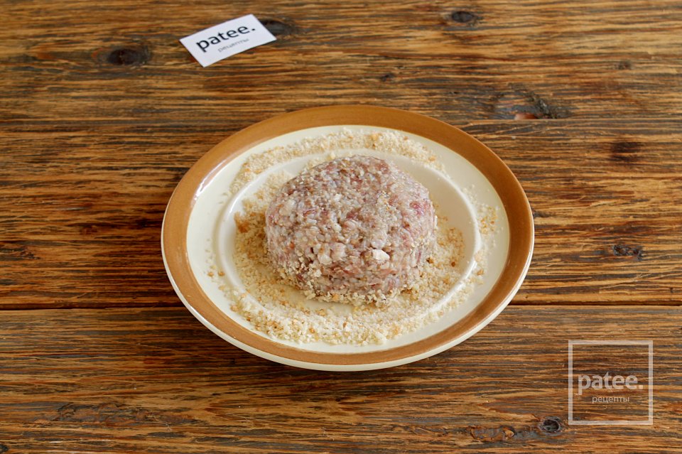 Котлеты из мясного фарша с гречкой - Шаг 8