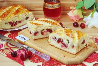 Ночное дрожжевое тесто и пирог с черешней из него