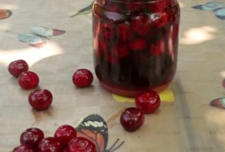 Вишня в собственном соку на зиму.