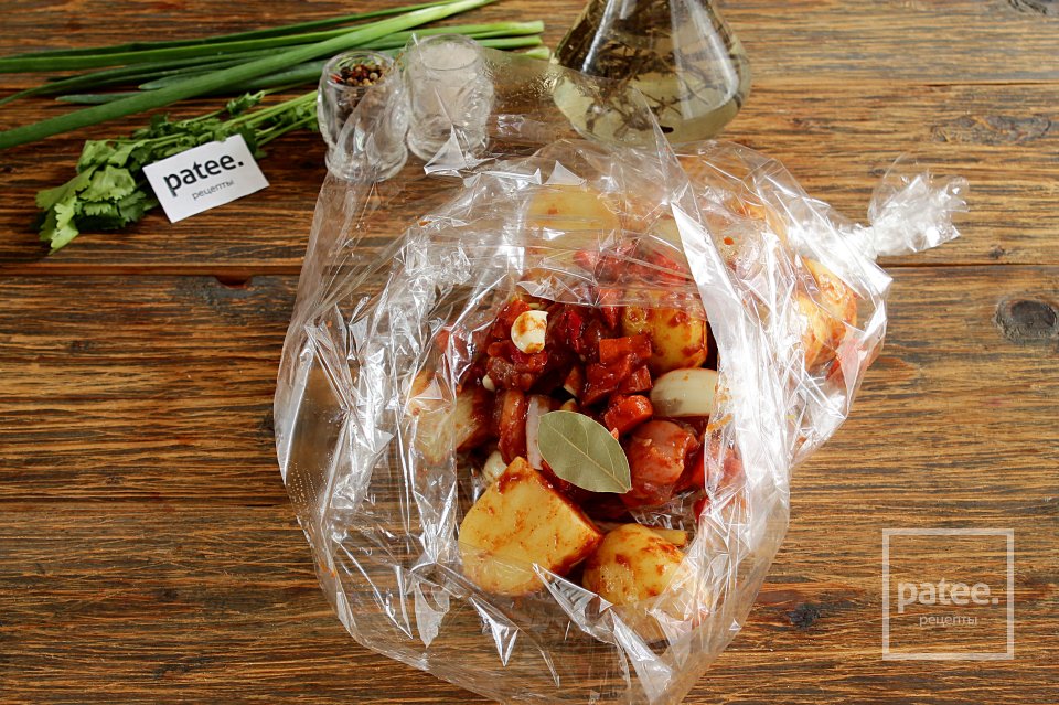 Быстрое жаркое с курицей в "рукаве" - Шаг 10