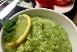 Легкий мусс из авокадо 🥑 и сельдерея