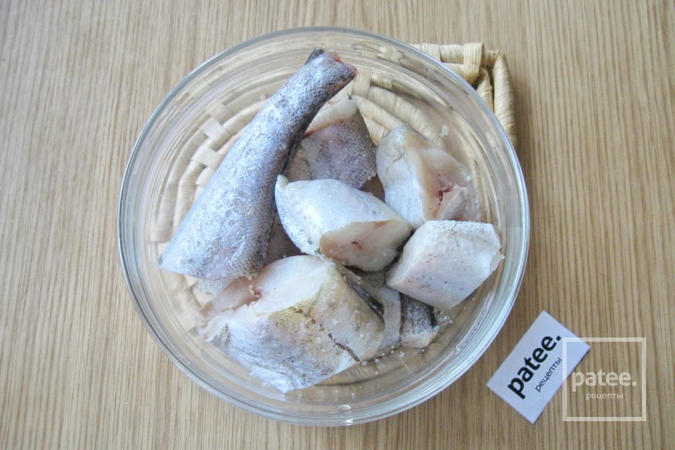 Минтай с грибами в сметане - Шаг 9