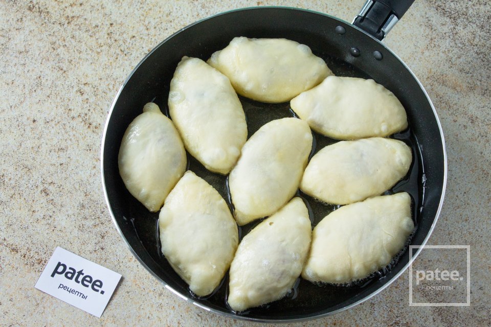 Пирожки с вишней - Шаг 11