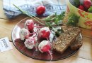 Редиска с маслом и солью