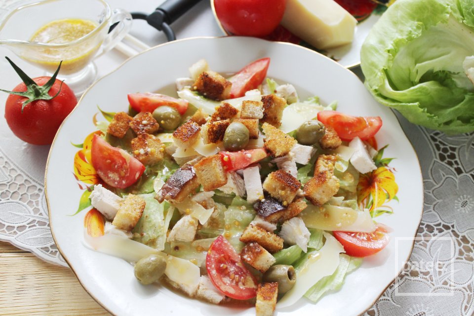 Салат "Цезарь" с курицей и горчично-майонезной заправкой - Шаг 16