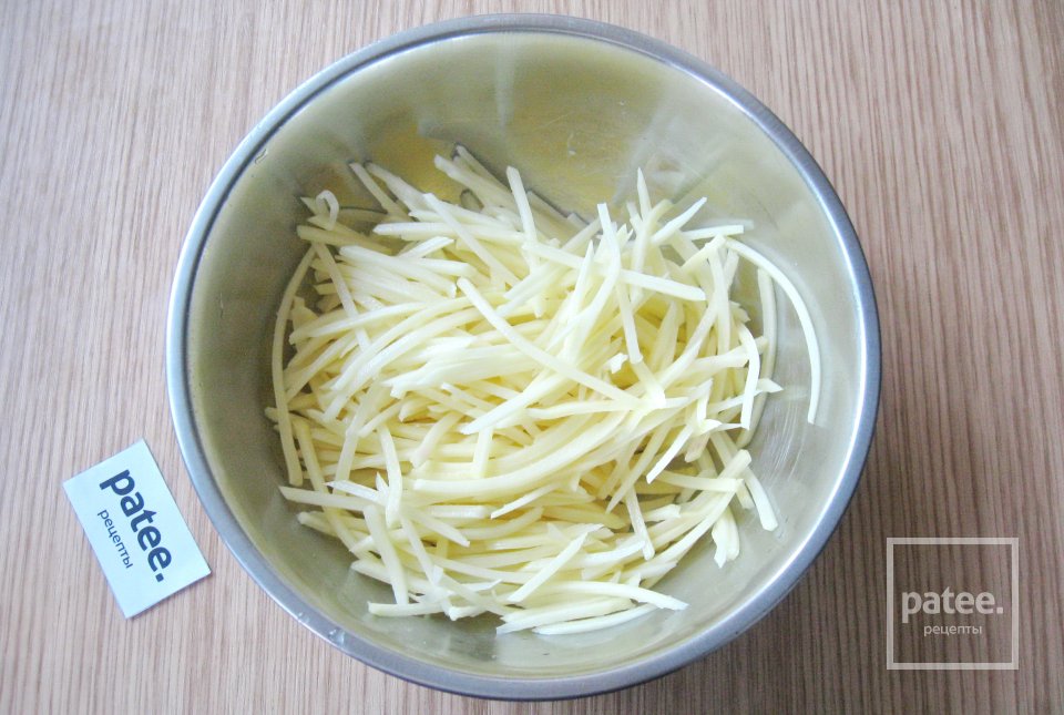 Салат с курицей "Муравейник" - Шаг 3