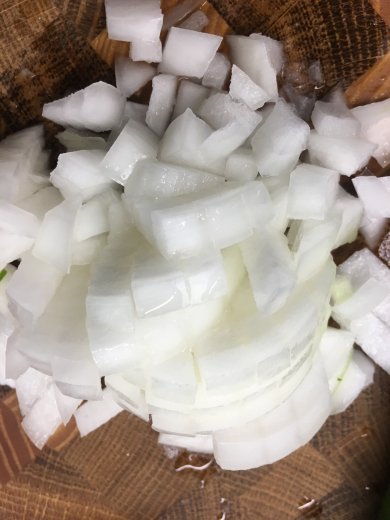 Салат 🥗"Морской бриз"🍃с печенью трески и сельдереем на листе цикория. - Шаг 5