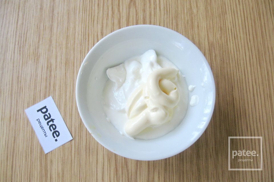 Куриные бедра с картофелем и грибами в духовке - Шаг 5