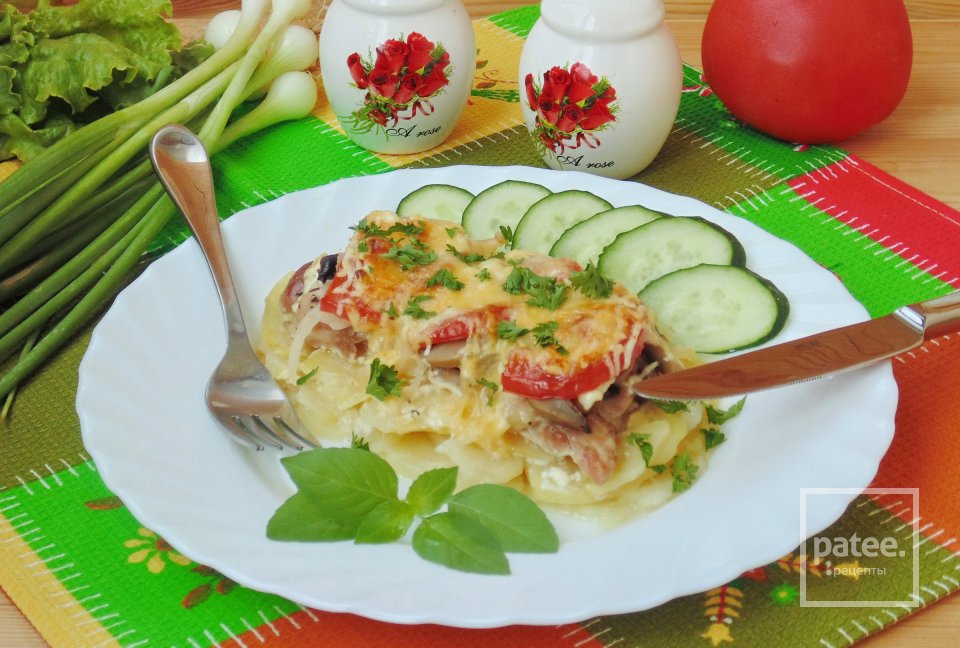 Куриные бедра с картофелем и грибами в духовке - Шаг 19