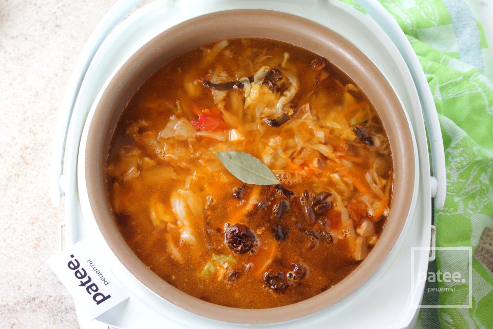 Постная грибная солянка с капустой в мультиварке - Шаг 10