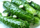 Быстрые малосольные огурцы
