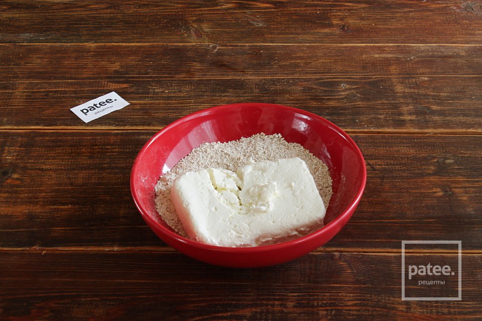 Сырники без яиц и пшеничной муки - Шаг 3