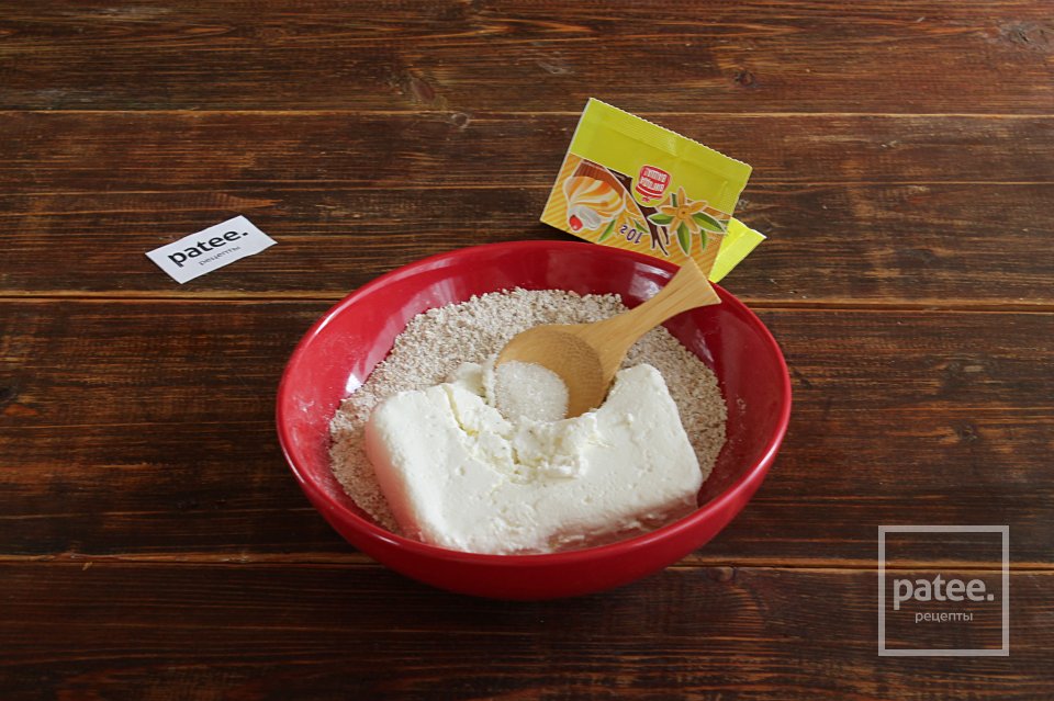 Сырники без яиц и пшеничной муки - Шаг 5