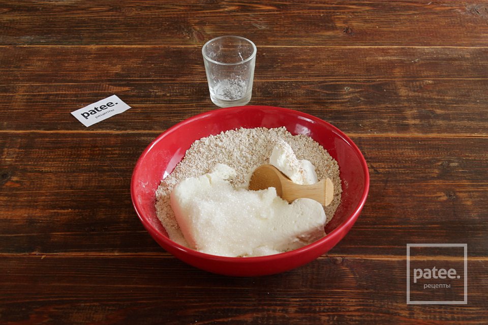 Сырники без яиц и пшеничной муки - Шаг 6