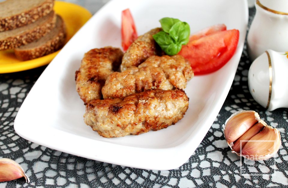 Чевапчичи на сковороде - Шаг 11