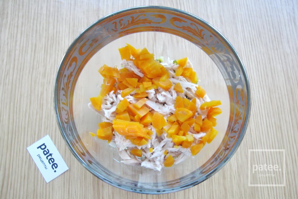 Салат с курицей и маринованными корнишонами - Шаг 6