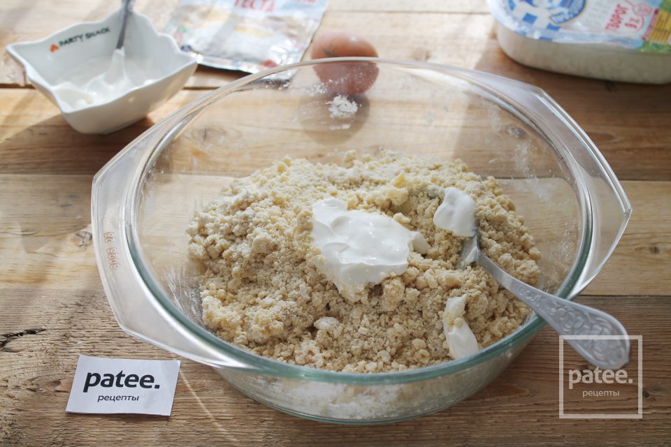 Пирожки с творогом и зеленью песочные - Шаг 6