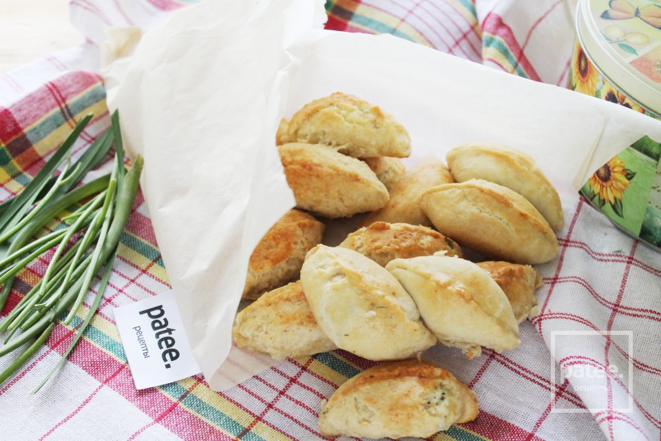 Пирожки с творогом и зеленью песочные - Шаг 25