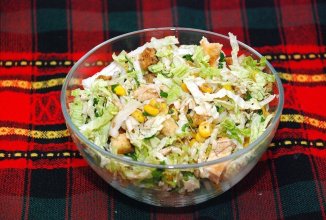 Салат из пекинской капусты с курицей