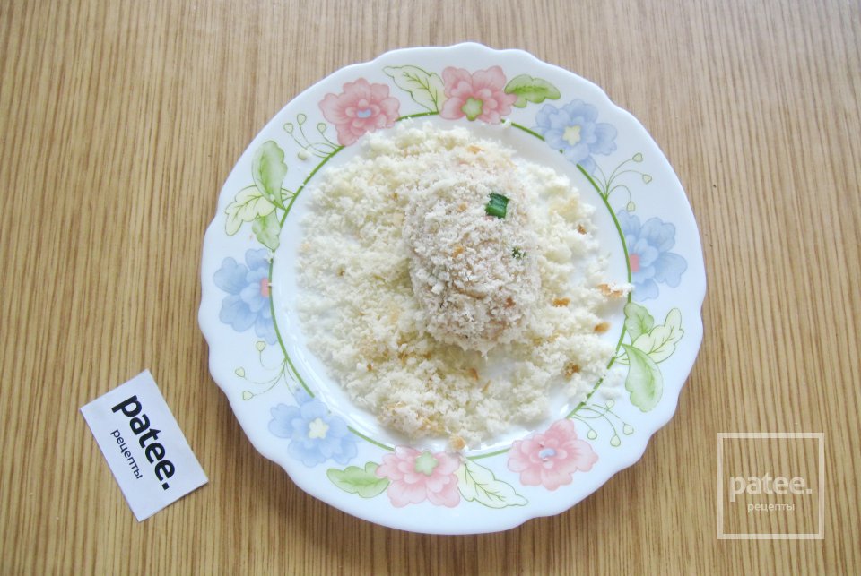Котлеты с курицей и крабовыми палочками - Шаг 11