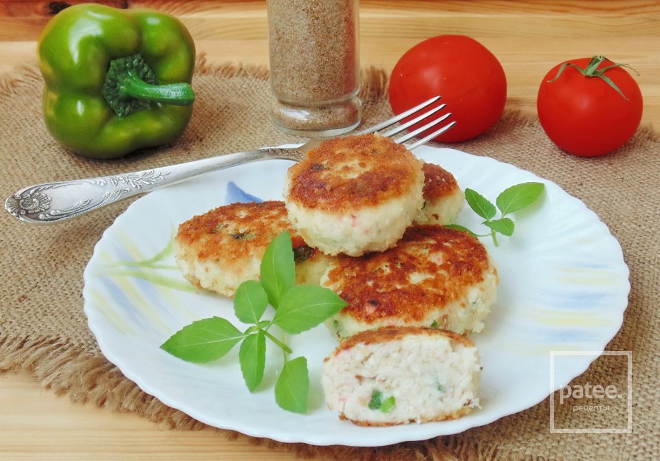 Котлеты с курицей и крабовыми палочками - Шаг 16