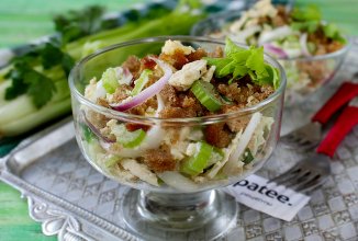 Салат с курицей и сельдереем