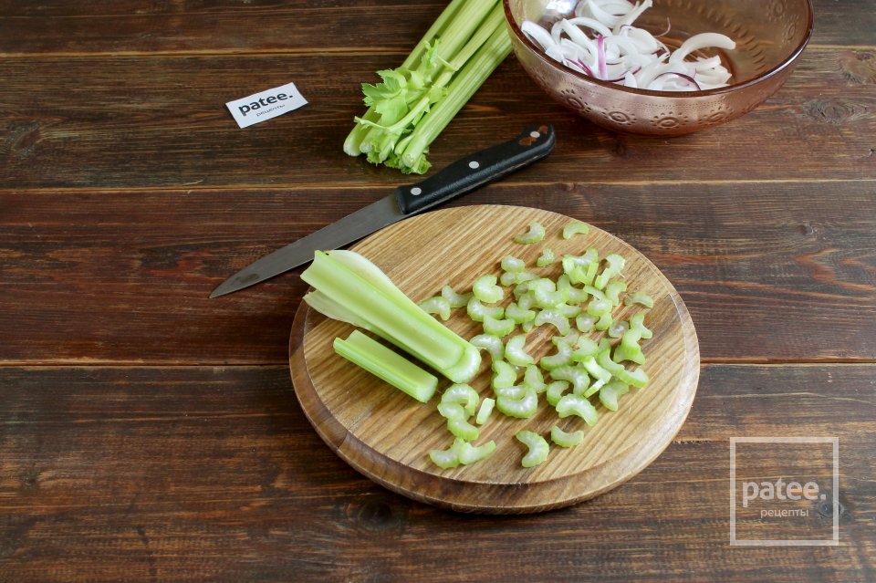 Салат с курицей и сельдереем - Шаг 3