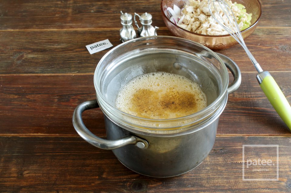 Салат с курицей и сельдереем - Шаг 7