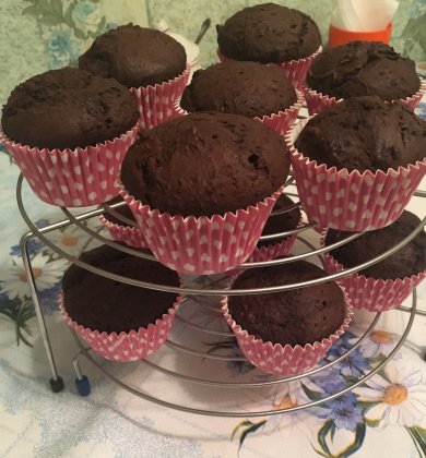 Супер шоколадные капкейки с крем-чизом - Шаг 9