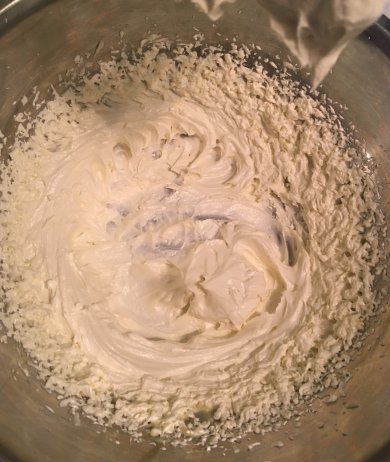 Супер шоколадные капкейки с крем-чизом - Шаг 11