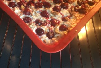 Творожно-овсяно-ягодный пирог