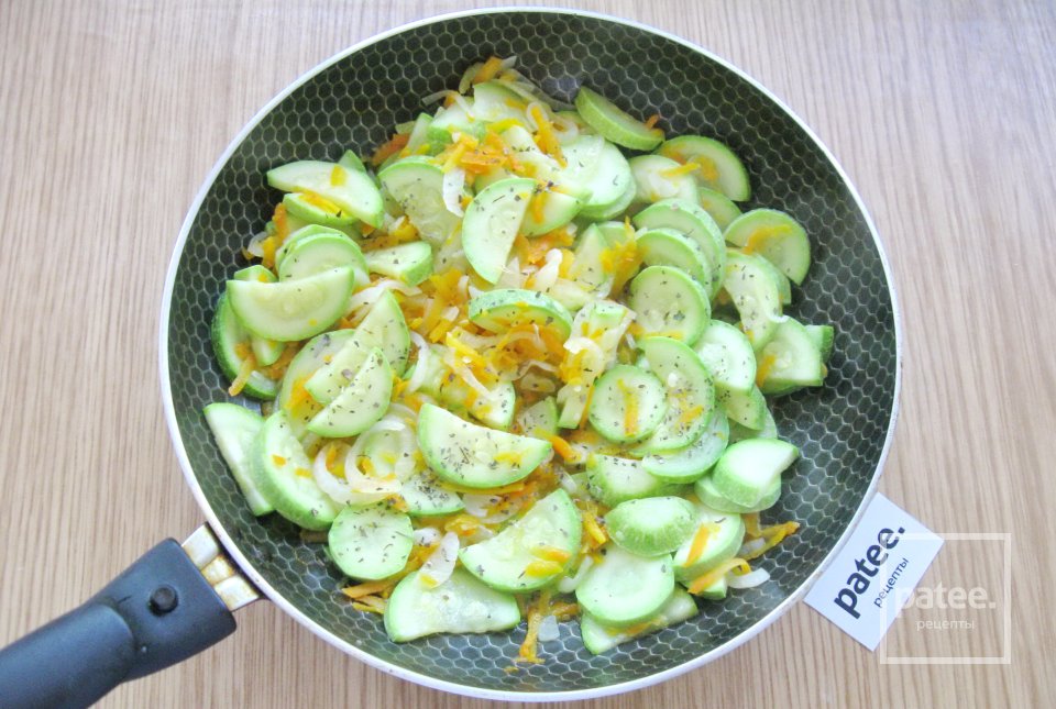 Кабачки по-венгерски - Шаг 7