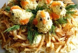 ПРАЗДНИЧНЫЙ САЛАТ "ГНЕЗДО С ПТЕНЧИКАМИ"