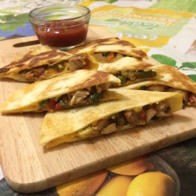 Кесадия с курицей и сыром - Шаг 7