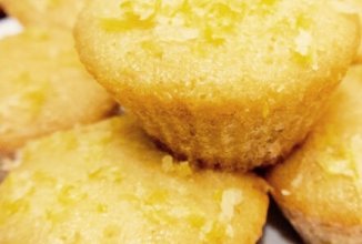 Влажные лимонные кексы