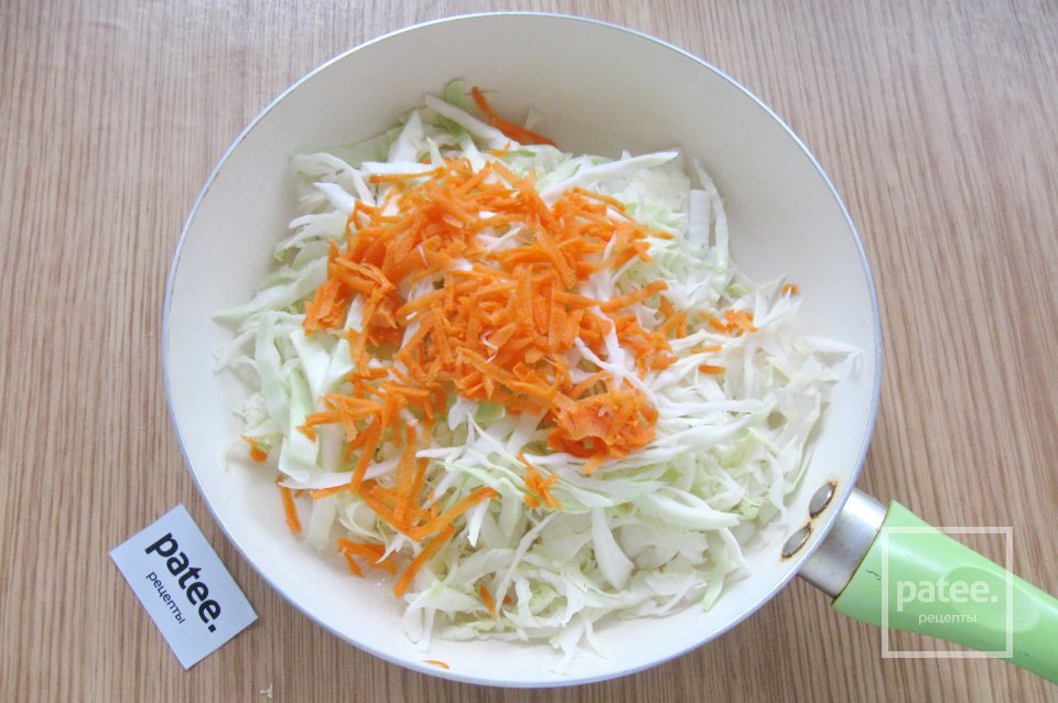 Жареные пирожки с капустой на кефире - Шаг 11