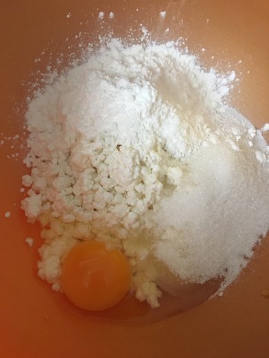 Шоколадный пирог с творожными шариками в мультиварке - Шаг 1