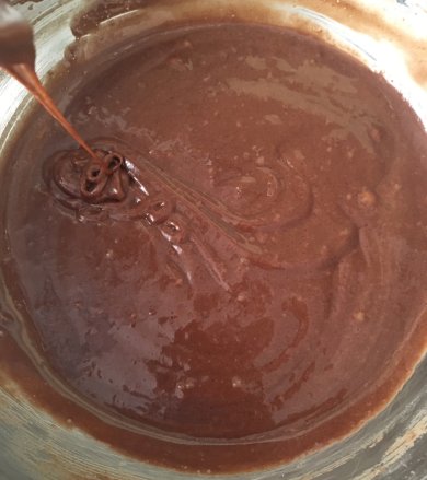 Шоколадный пирог с творожными шариками в мультиварке - Шаг 8