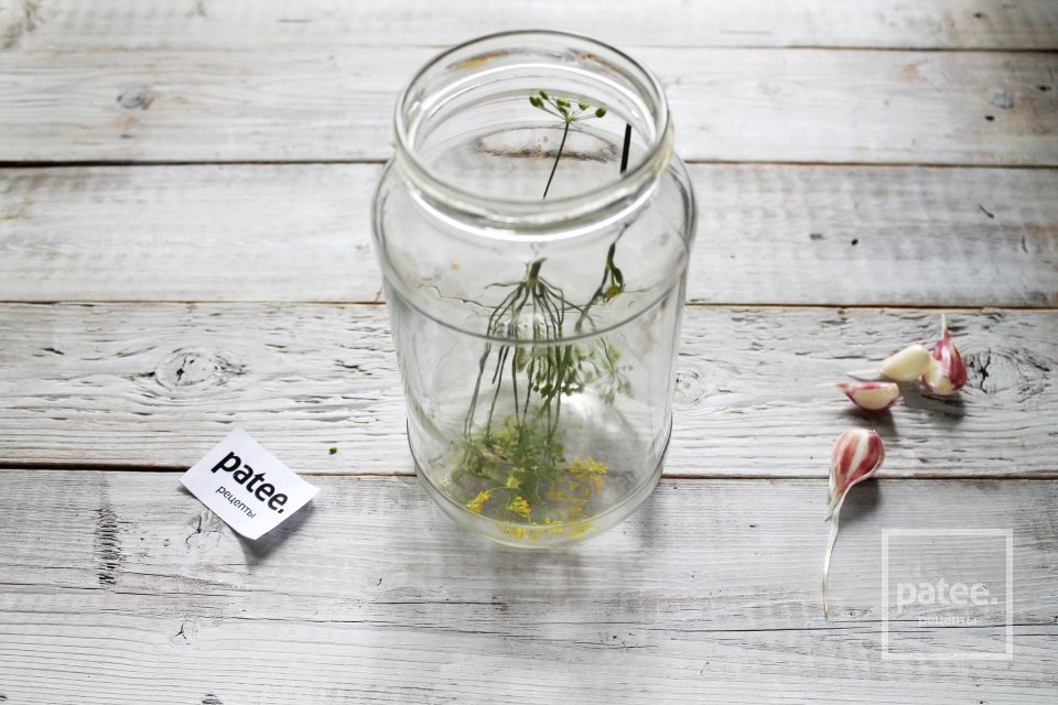 Маринованные огурцы с яблоком и лимонной кислотой - Шаг 5